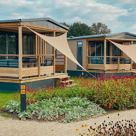 Tiny Hofje 16 Persons Resort
