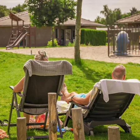 Resort Tiny Hofje 16 Persons