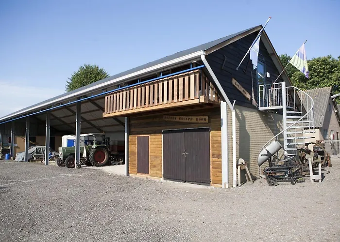 Tiny Hofje 16 Persons Resort