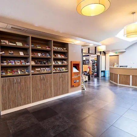 Üdülőközpont Tiny Hofje 16 Persons