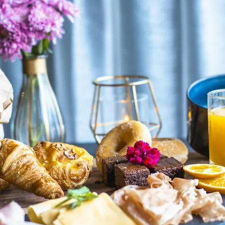 Tiny Hofje 16 Persons Voorthuizen