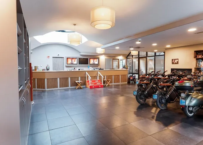 Tiny Hofje 16 Persons אתר נופש