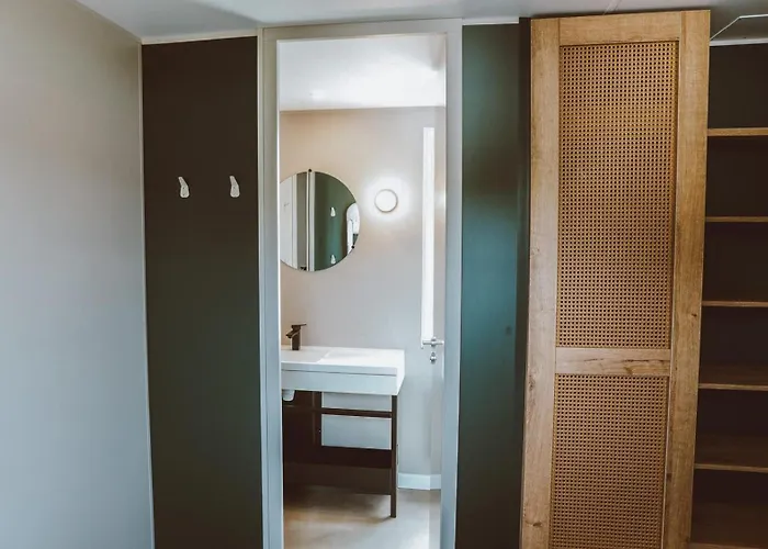 אתר נופש Tiny Hofje 16 Persons פורטהאוזן